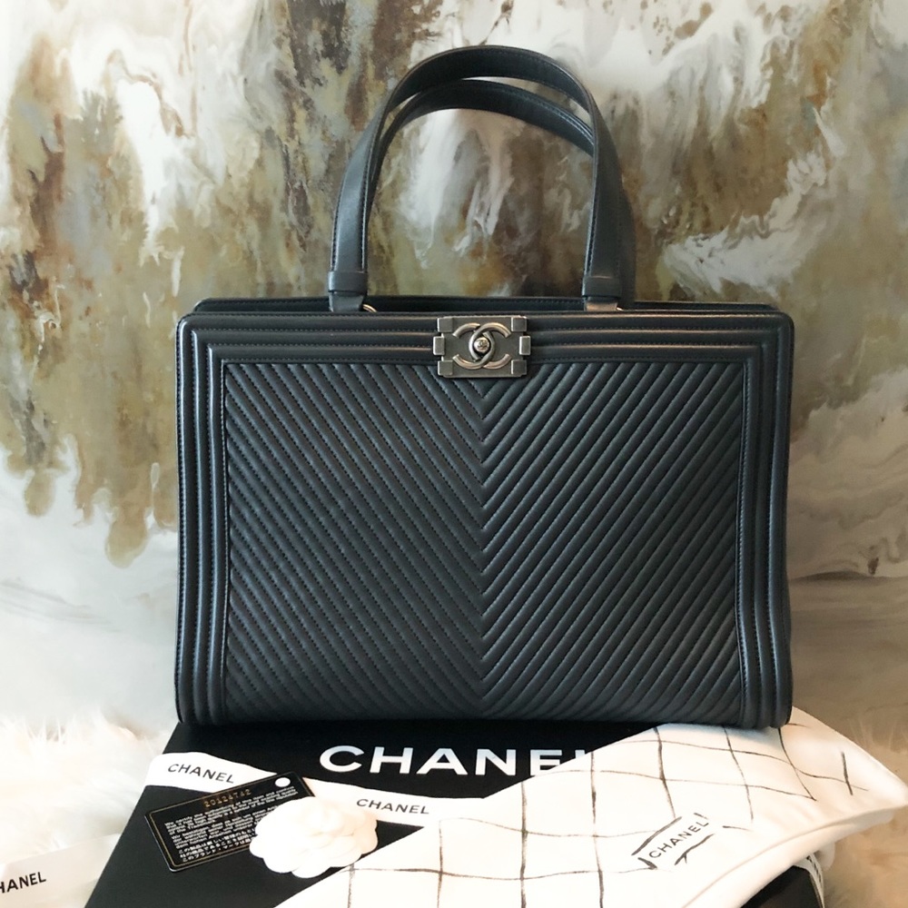 Chanel Gray Chevron Leather Boy CC Tote Bag - Picture 2 of 9